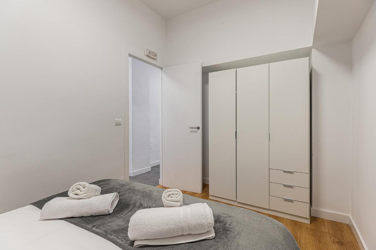 Waou Essence I Los Austrias - Corta Duracion Madrid Dış mekan fotoğraf